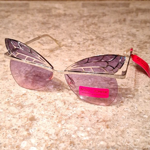 Betsey Johnson | Accessories | Betsey Johnson Butterfly  display picture 1